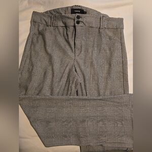 Torrid 2R, black and white pants